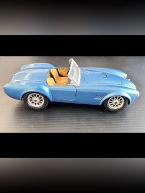Bburago 1965 Shelby Cobra 427 S/C 1:24 Scale Die Cast Model Car Blue Italy Made